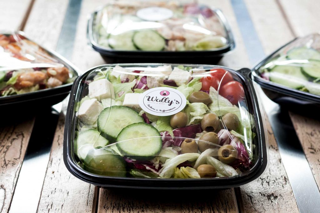 Wally's – Coffee and More - Feta Olivensalat to-go